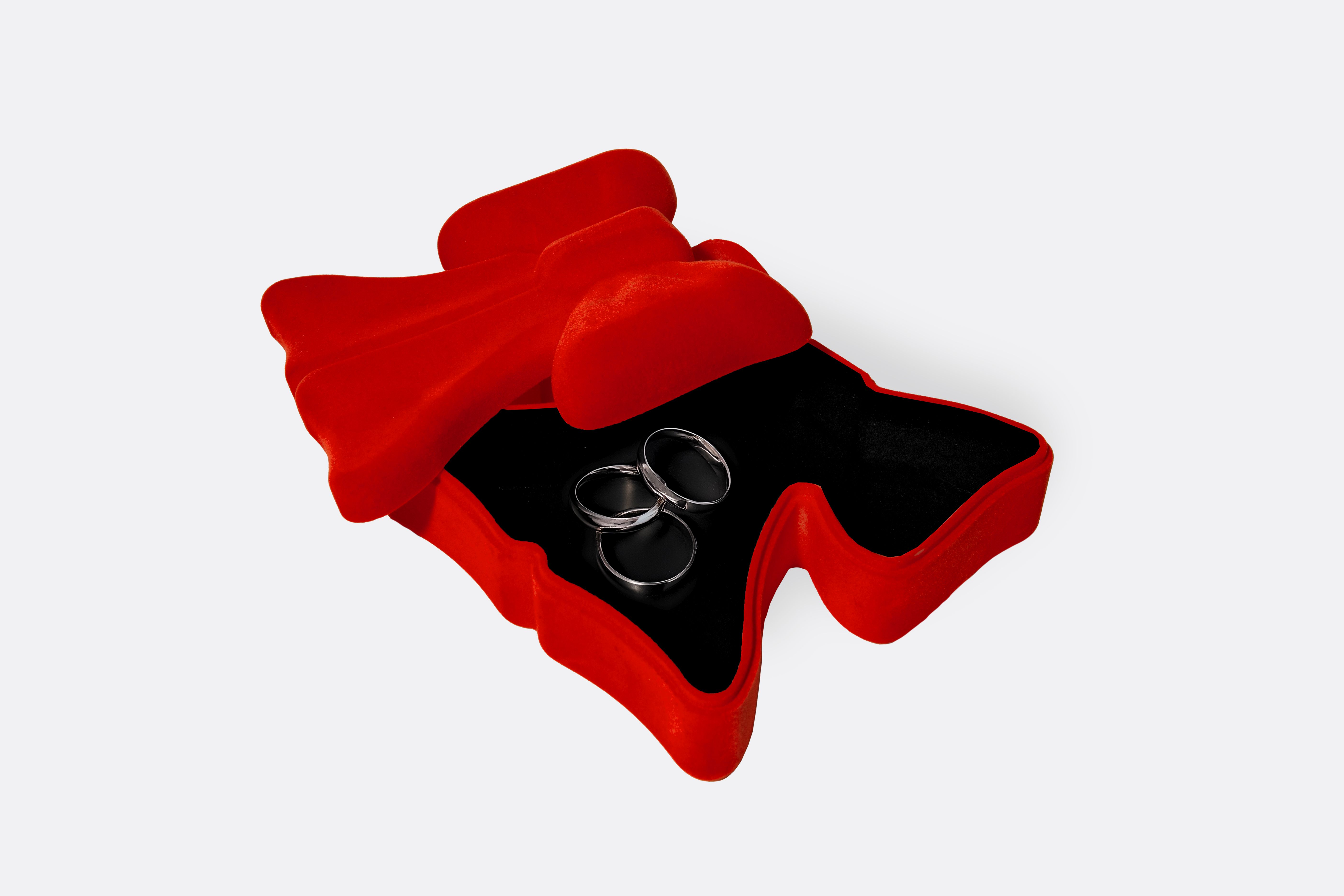 Bow Storage Box, Bow, Red