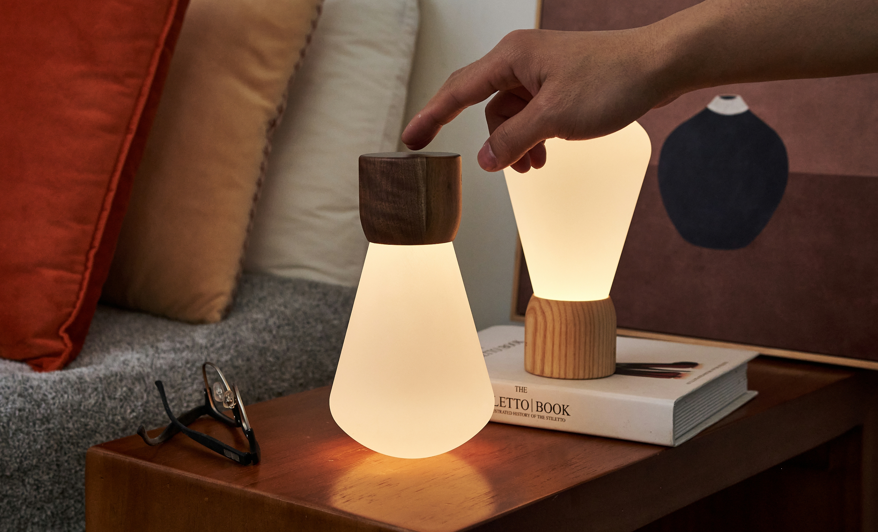 Large Pentagon Desk bulb