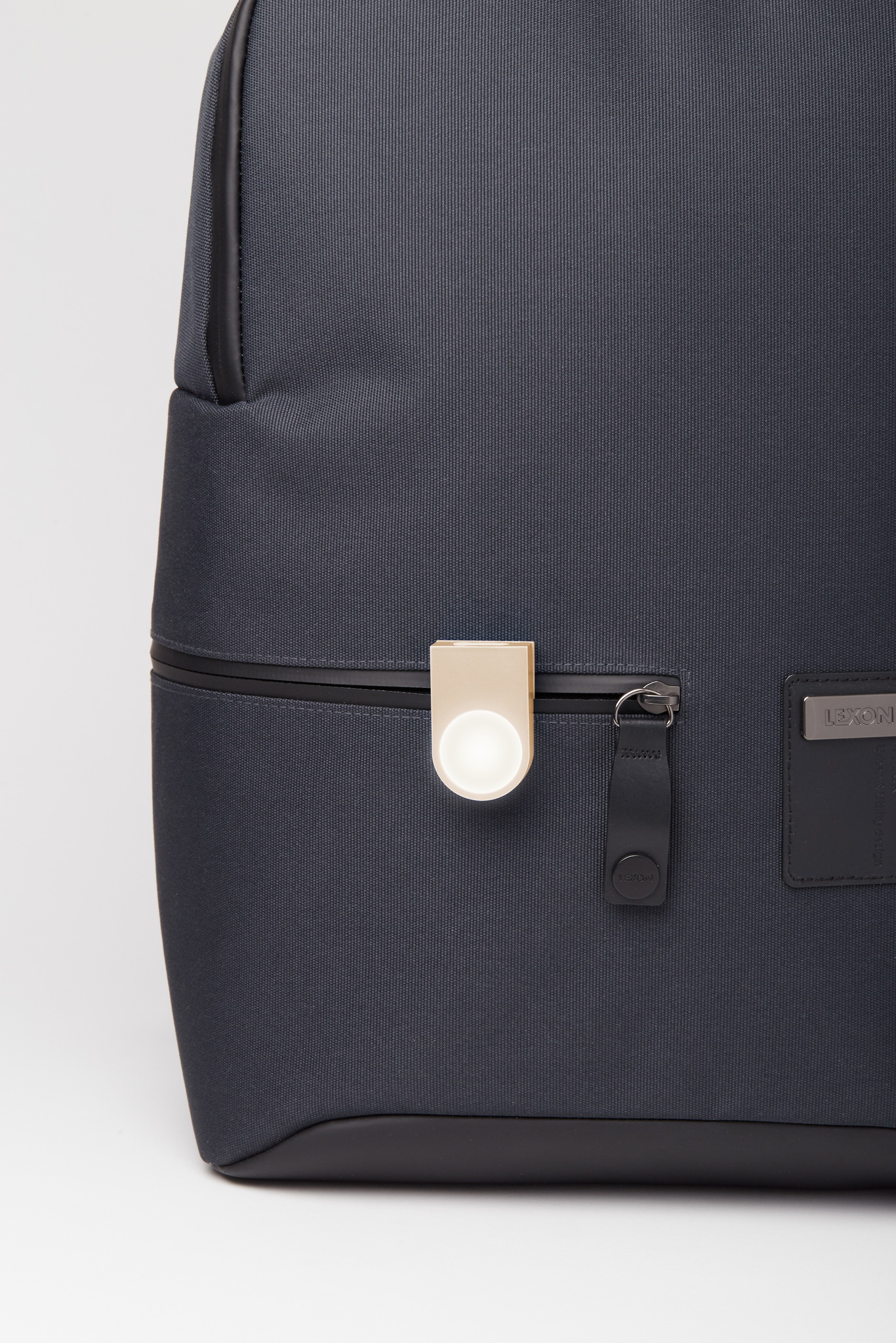 Gold, Aluminium / ABS